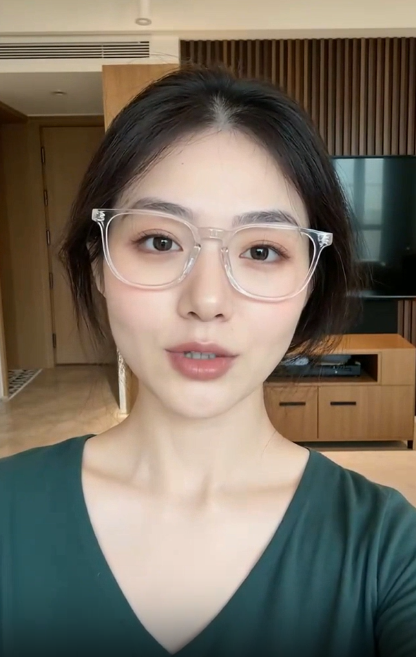 杨晴-休闲造型 | 公共数字人形象风格推荐 - 蝉镜AI